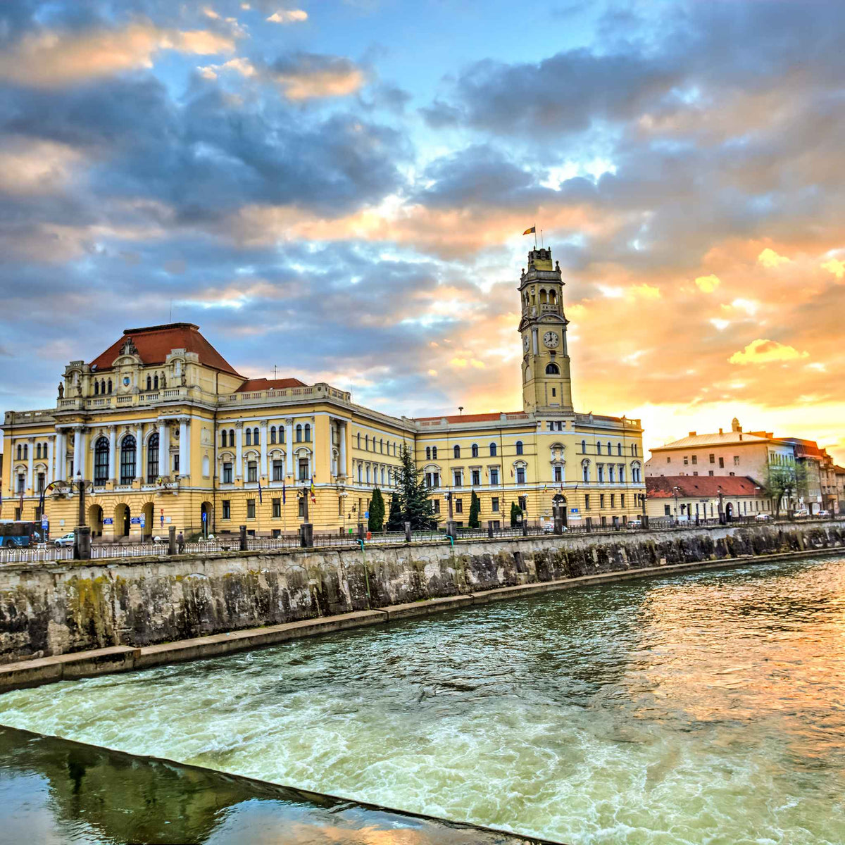 2 Zile în Oradea: Descoperă Cetatea, palatele vechi și aerul relaxat al orașului