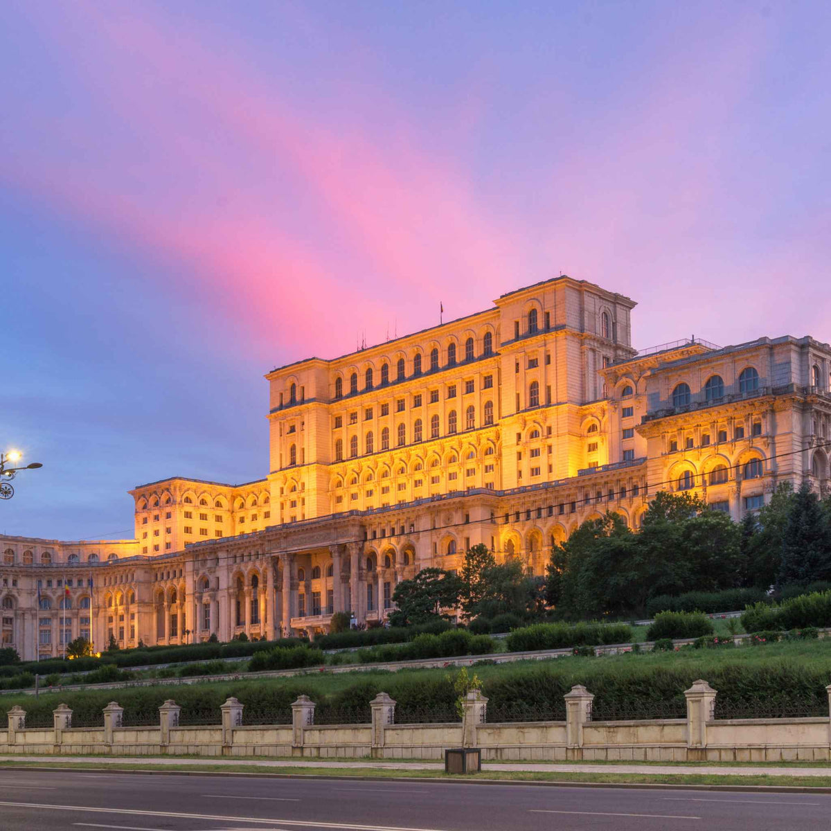 3 Zile în București: Ecourile Micului Paris, palate vechi și pulsul capitalei